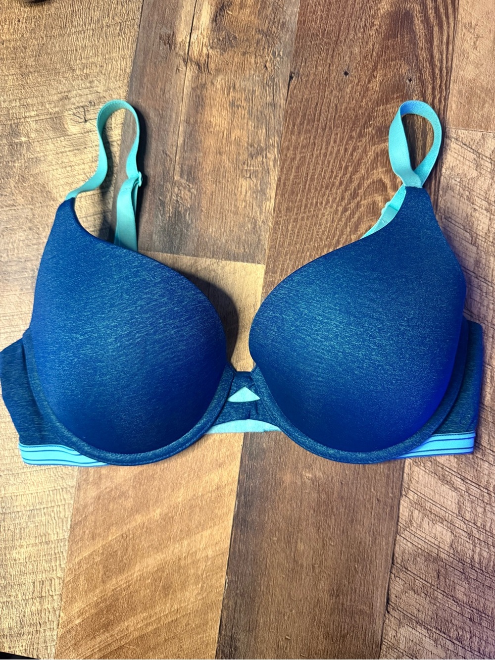 VS Two-Tone Multiwear Push-Up Bra